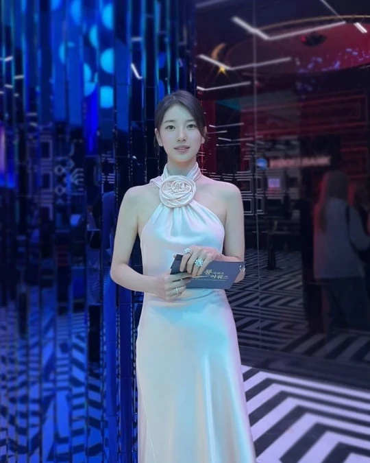 Bae Suzy shocks with her elegance and grace in latest Instagram update